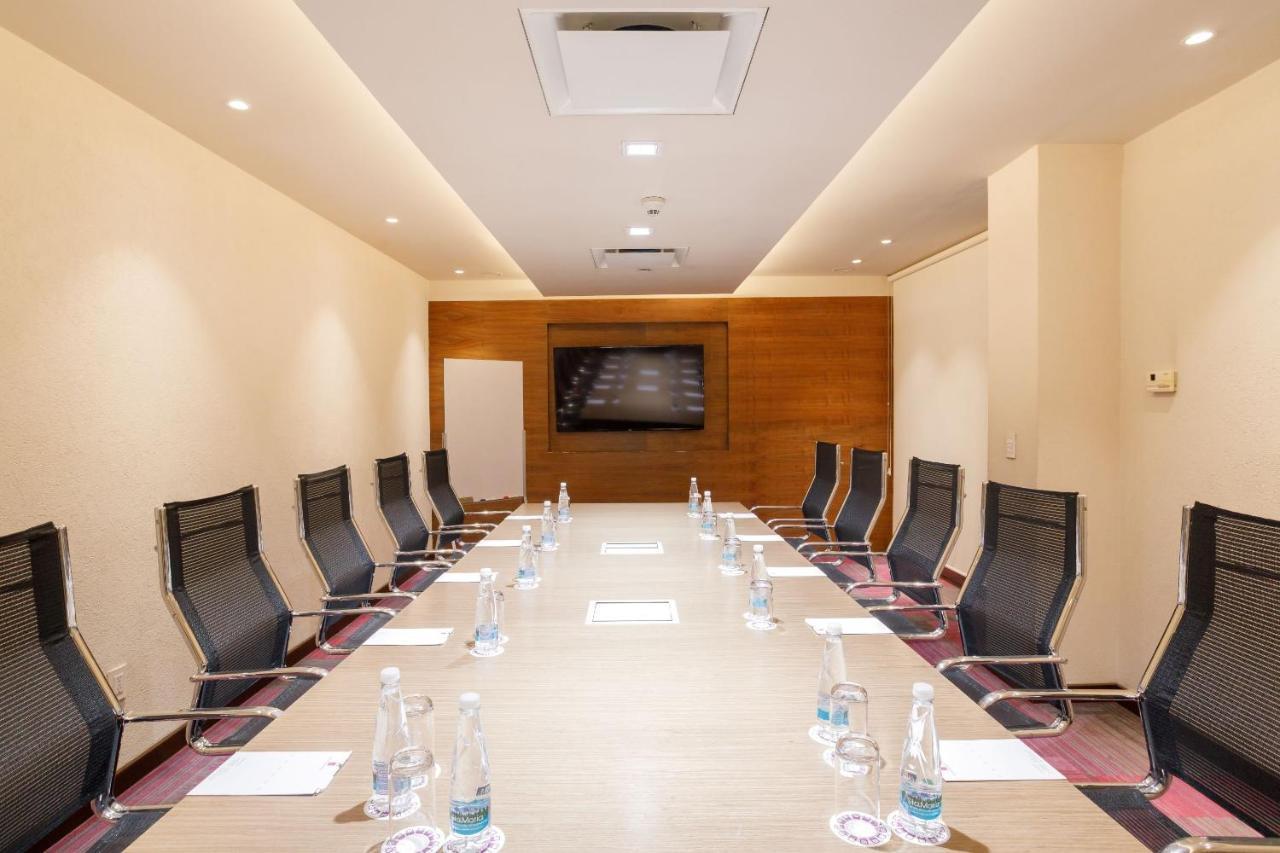 فندق كامينو ريال بيدريجال ميكسيكو مدينة مكسيكو المظهر الخارجي الصورة Meeting room
