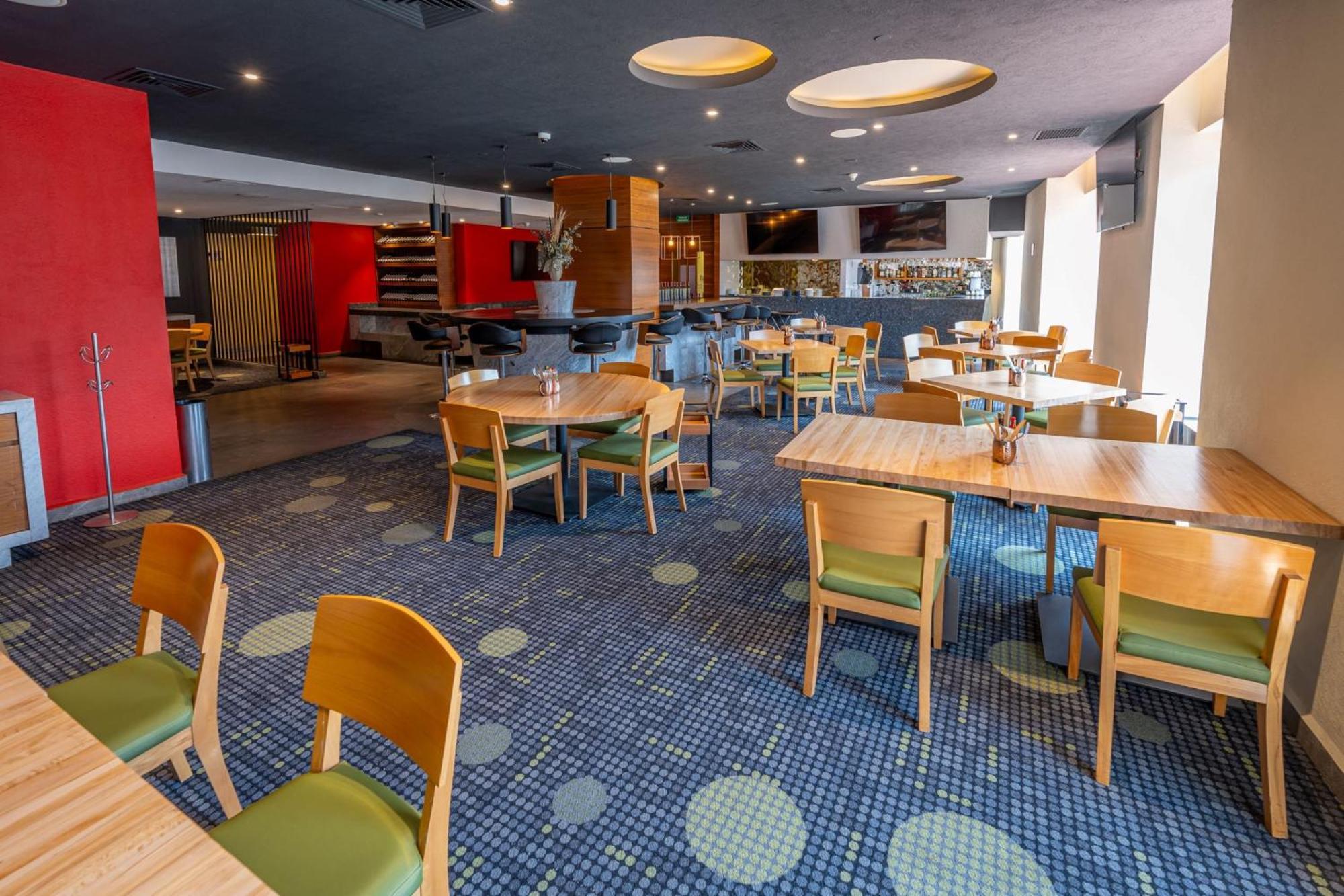 فندق كامينو ريال بيدريجال ميكسيكو مدينة مكسيكو المظهر الخارجي الصورة The restaurant at the hotel